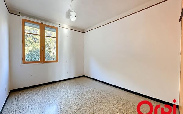 Maison à vendre    5 pièces •  Saint-Nazaire-de-Pézan