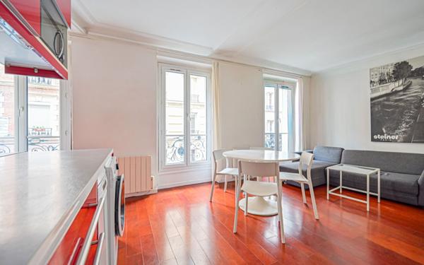 Appartement à vendre    2 pièces • 37,79 m2 Paris 17