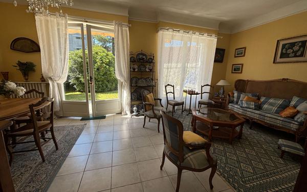 Maison à vendre    6 pièces •  Pau