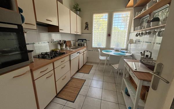 Maison à vendre    6 pièces •  Pau