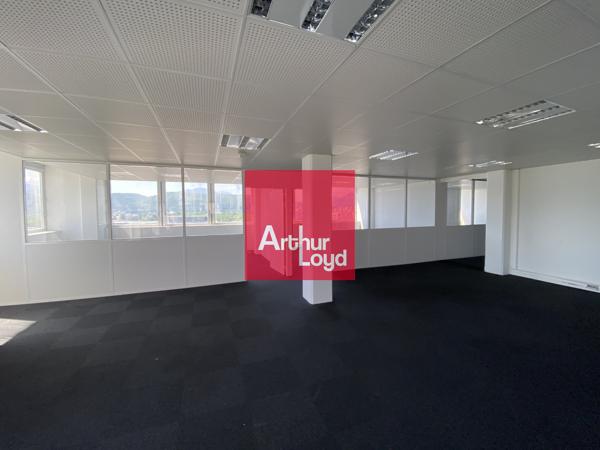 Bureaux à louer à Grenoble immeuble sécurisé avec parking en sous sol
