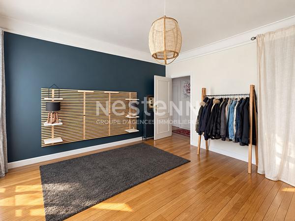 EXCLUSIVITÉ NESTENN BREST  APPARTEMENT DE CARACTÈRE AVEC TERRASSE DE 150 M²