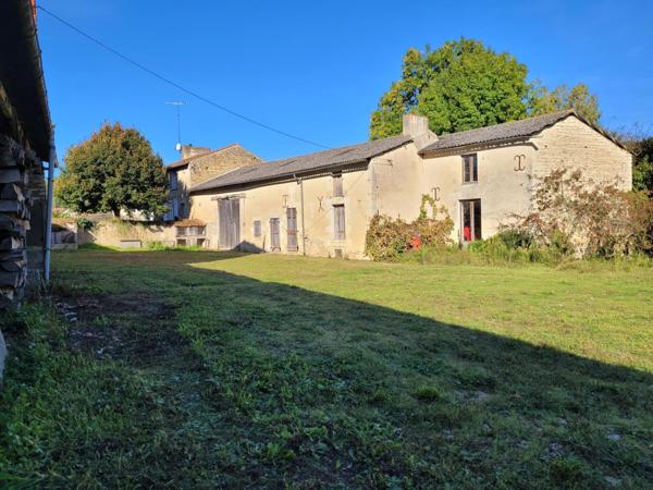 MAISONS - 200 M2 - 8 PIÈCES