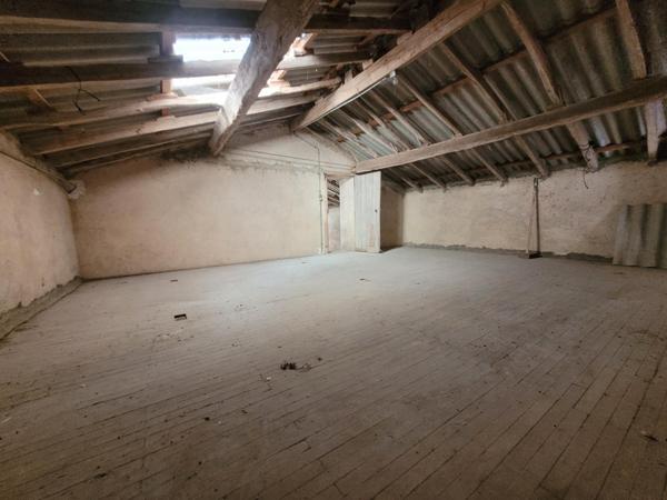 MAISONS - 200 M2 - 8 PIÈCES