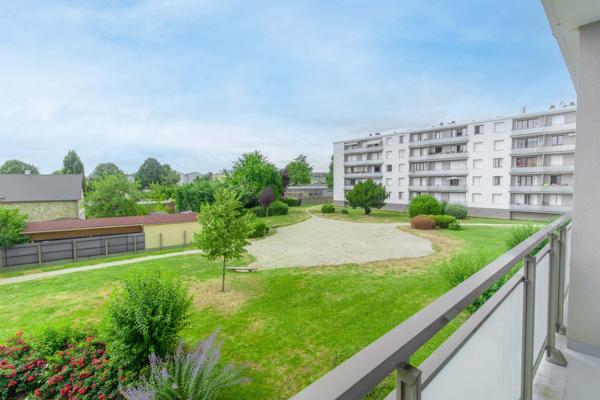 Appartement 59 m2, Carrez, au calme, T3, Bois d'Arcy, quartier de l'Eglise, et proche de toutes commodités!
