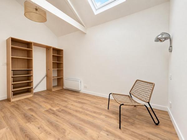 Maison entièrement rénovée - Plain pied - 2 chambres - Stationnement
