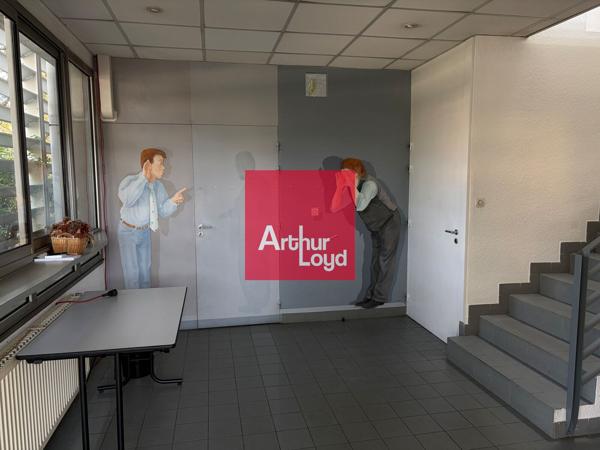 Bâtiment de bureaux à louer à Seyssinet-Pariset avec parkings privatifs