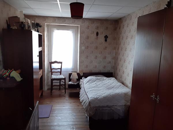 Maison broglienne en centre ville de 4 pièces avec garage