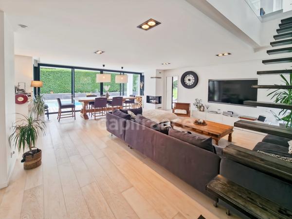 Maison à vendre 171 M² Contemporaine avec piscine TRESSERVE (73)