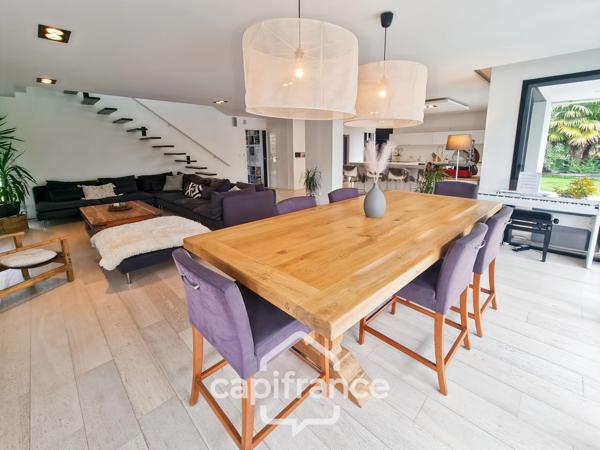 Maison à vendre 171 M² Contemporaine avec piscine TRESSERVE (73)