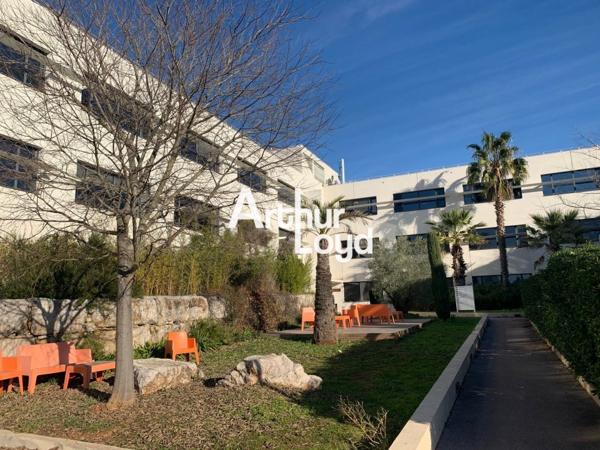Bureaux 261.53 m² à louer divisibles dès 76.72 m² vue dégagée Golf - Sophia Antipolis