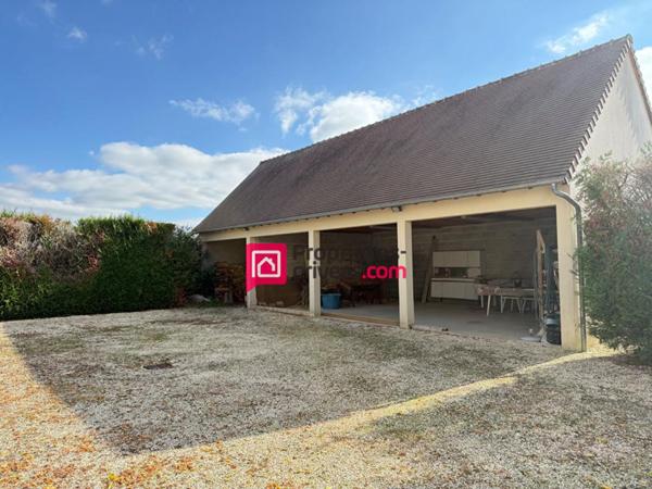 Maison proche Chinon 4 pièce(s) 91 m2 - sous sol - Garages