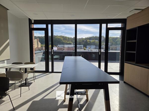 Location bureaux neufs Lyon Vaise proximité transports et terrasses