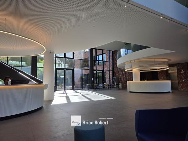 Location bureaux neufs Lyon Vaise proximité transports et terrasses