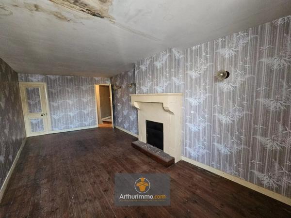 Vente                                                      Maison
                        
                     4 pièces                      85 m2                     à La Grève-sur-Mignon