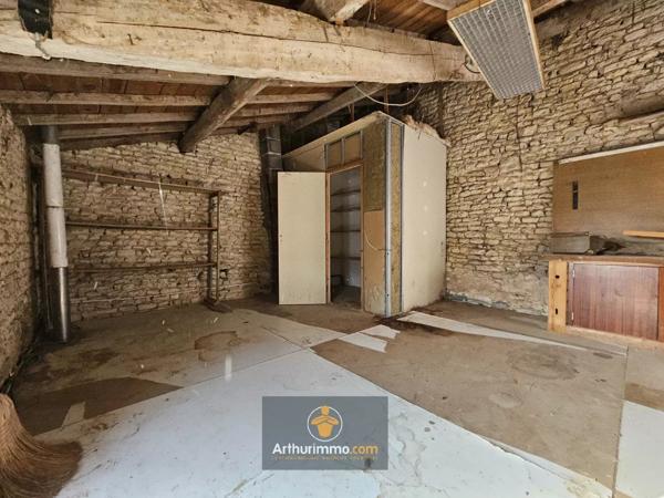 Vente                                                      Maison
                        
                     4 pièces                      85 m2                     à La Grève-sur-Mignon