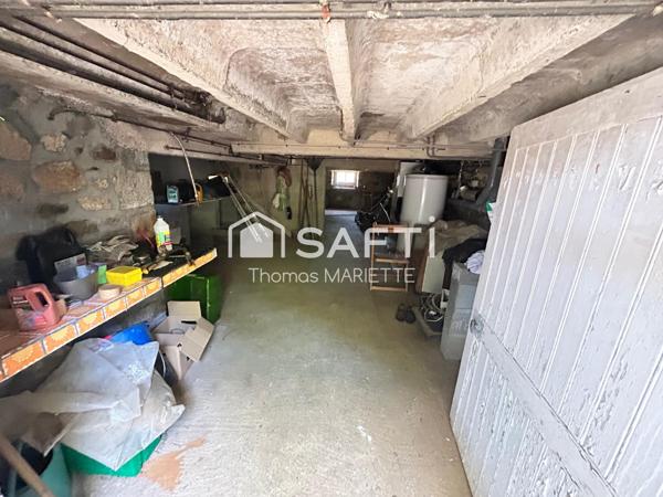 Maison sur sous-sol complet avec quatre chambres cuisine, séjour salon. Idéal, investissement locatif.