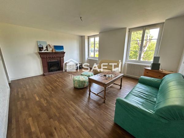 Maison sur sous-sol complet avec quatre chambres cuisine, séjour salon. Idéal, investissement locatif.