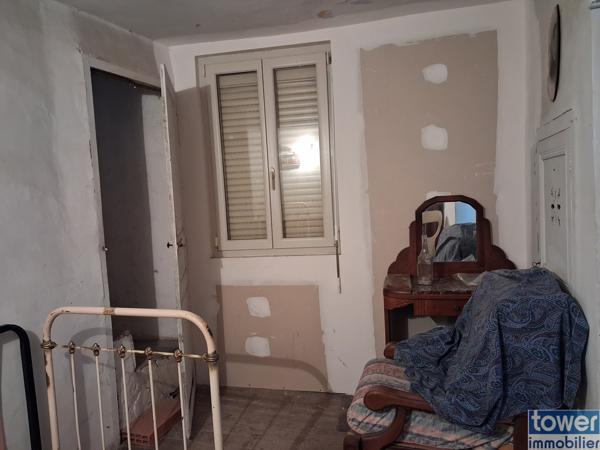 MAISON A VENDRE. N°13291 de 81,72 m2-- 3 chambres, salon, cuisine, et salle d'eau