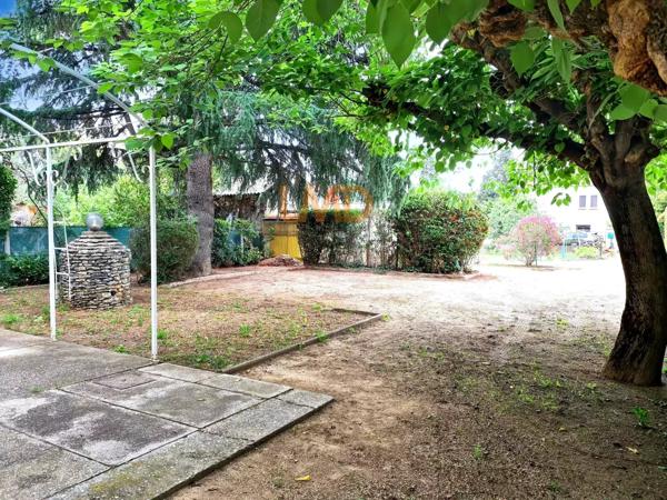 AU Calme - 4 Chambres - 2 Garages - Grand Terrain