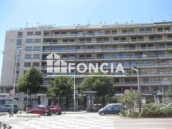 Location Appartement 2 pièces 52.5 m² - 191 BOULEVARD BAILLE Marseille 13005