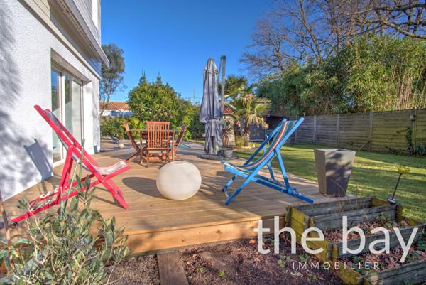 Andernos-les-Bains (33510) Villa 5 chambres avec piscine dans un quartier résidentiel