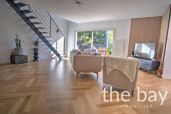 Andernos-les-Bains (33510) Villa 5 chambres avec piscine dans un quartier résidentiel