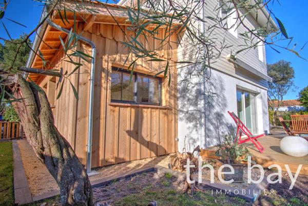 Andernos-les-Bains (33510) Villa 5 chambres avec piscine dans un quartier résidentiel