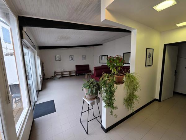 Charente Maritime (17) à DOLUS D'OLERON coeur de bourg A Vendre Fonds commerce Restaurant bistronomique licence 4