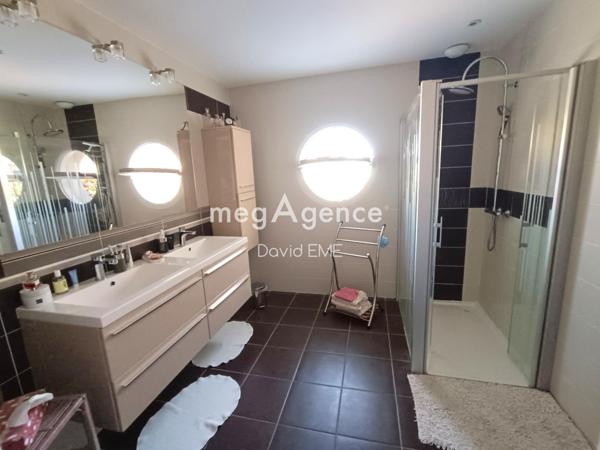 Maison à Aizenay, 85190 - 5 pièces 108m²