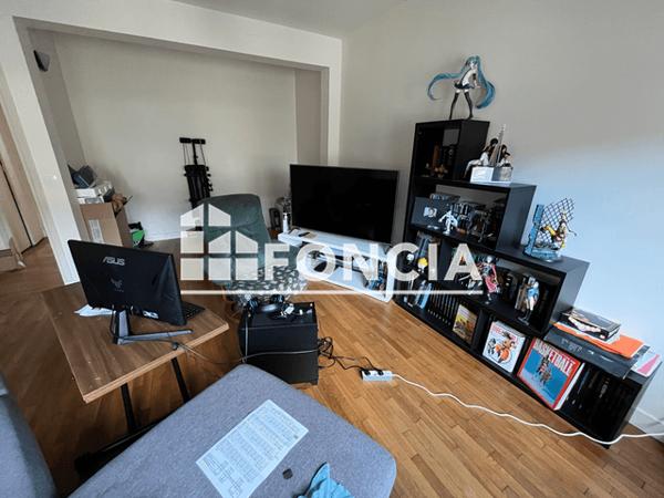 Location Appartement 2 pièces 50.54 m² - 9 RUE DES PAGES Flers 61100