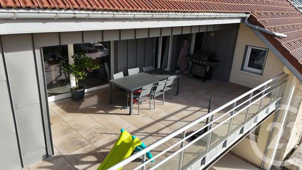 Appartement F4 à vendre  5 pièces - 145,47 m2 FRASNE - 25