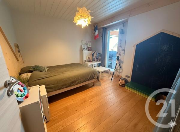 Appartement F4 à vendre  5 pièces - 145,47 m2 FRASNE - 25