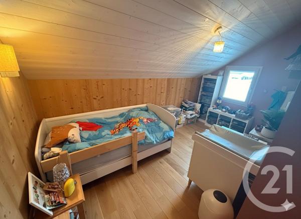 Appartement F4 à vendre  5 pièces - 145,47 m2 FRASNE - 25