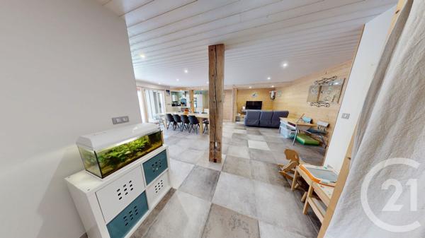 Appartement F4 à vendre  5 pièces - 145,47 m2 FRASNE - 25