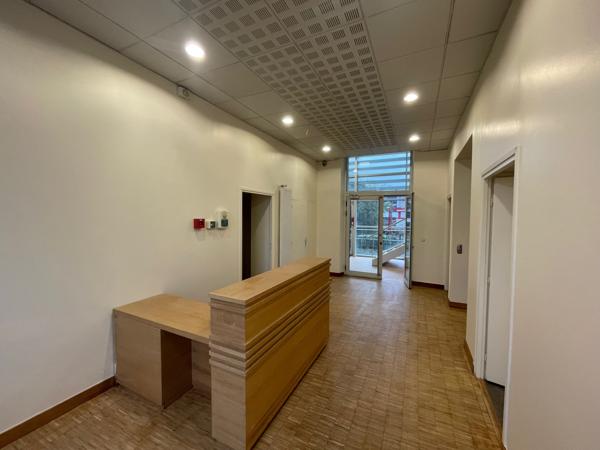 A LOUER BUREAUX 157 M2 NOGENT SUR OISE - CENTRE VILLE