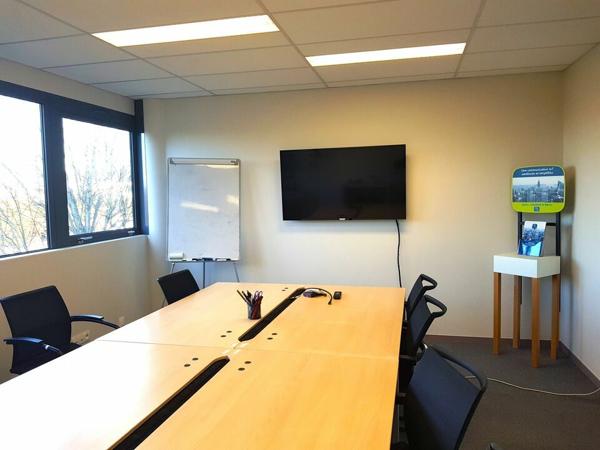 BUREAUX A LOUER POITIERS FUTUROSCOPE 63M²