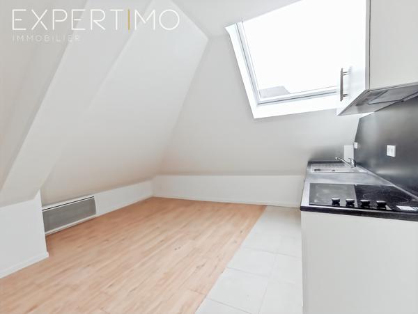 Étampes (91150) Idéal investisseur ! Studio dans résidence rénovée au coeur d'Etampes, proche de la gare et de toutes commodit