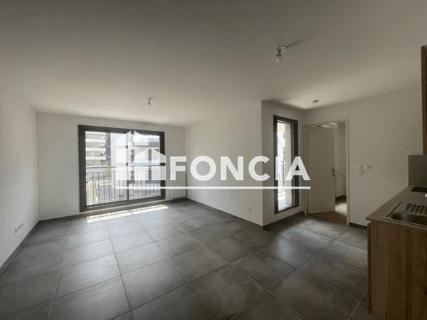 Location Appartement 2 pièces 49.79 m² - 11 RUE JEAN-GIRARD MADOUX Chambery 73000