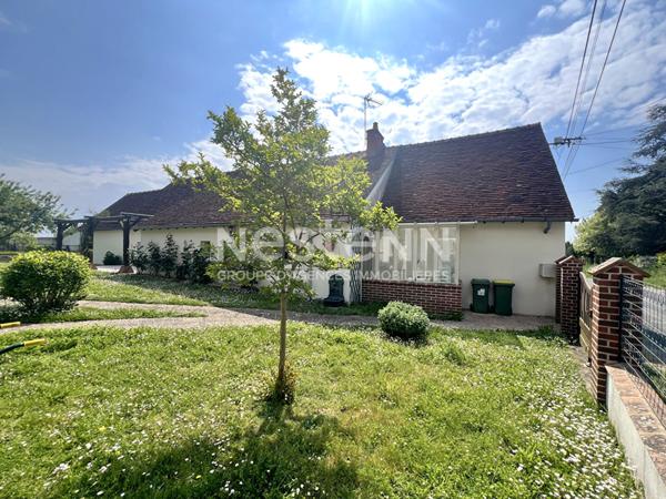 Maison de charme au calme avec grand terrain et dépendances sur VALENCAY (Indre 36)