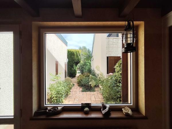MAISON D'ARCHITECTE AVEC PARC ARBORE