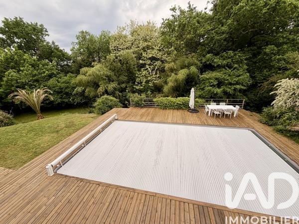 Maison à vendre 6 pièces 220 m² Latresne