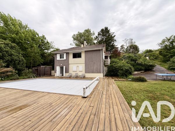 Maison à vendre 6 pièces 220 m² Latresne
