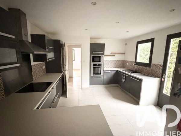 Maison à vendre 6 pièces 220 m² Latresne