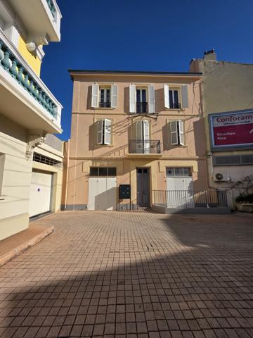 Golfe Juan (06220) Appartement 3 pièces + combles aménageables – Golfe-Juan