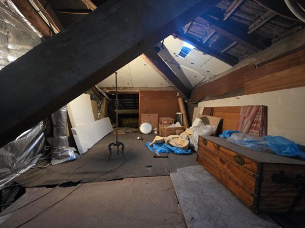 Golfe Juan (06220) Appartement 3 pièces + combles aménageables – Golfe-Juan