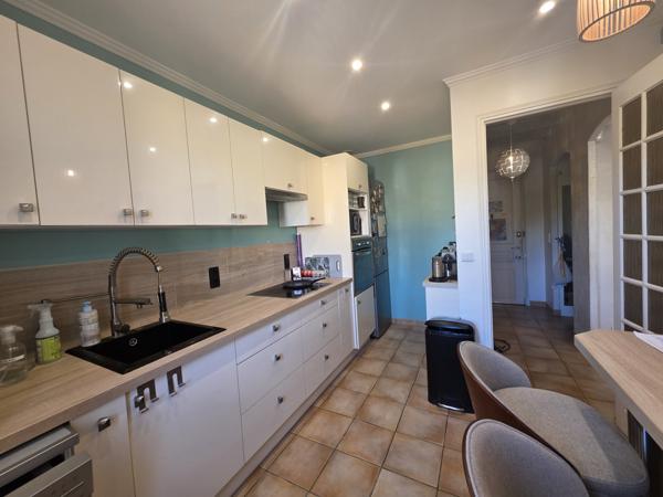 Golfe Juan (06220) Appartement 3 pièces + combles aménageables – Golfe-Juan