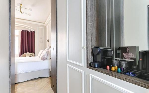 Appartement à vendre    1 pièce • 19,02 m2 Paris 7