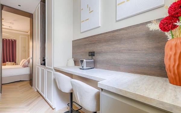 Appartement à vendre    1 pièce • 19,02 m2 Paris 7