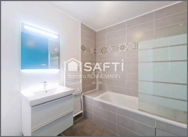 4 P lumineux avec terrasse, balcon et 2 parkings